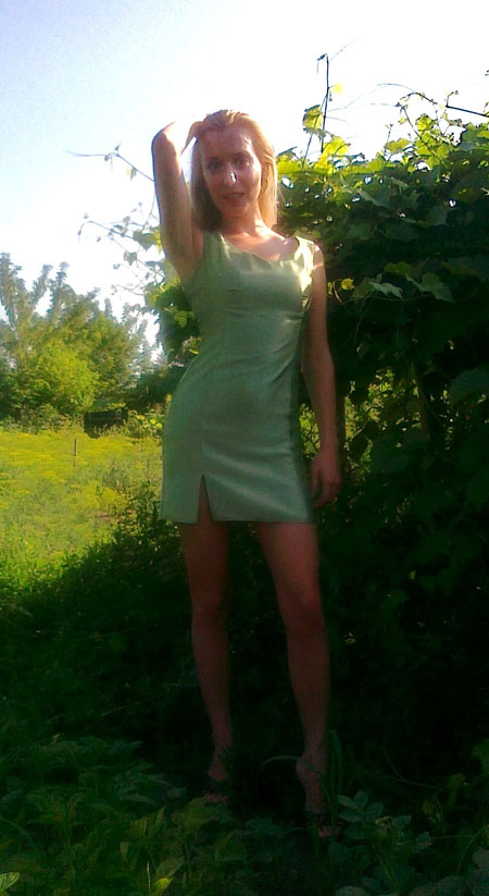 meetsexyrussianwomen.com - introduction woman